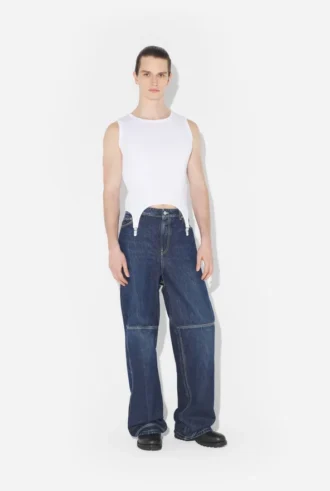 Camiseta sin mangas con liguero en blanco