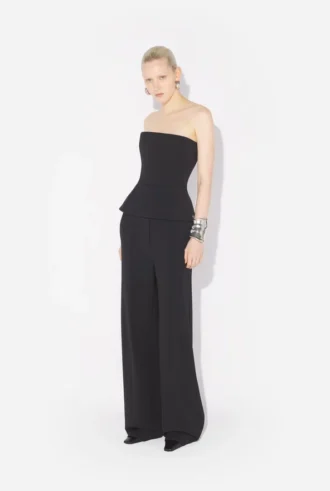 El corsé de traje negro El corsé de traje negro