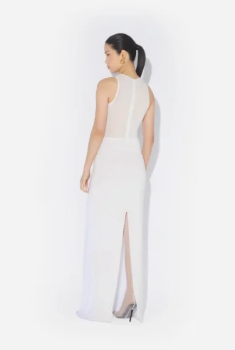 El vestido cónico blanco