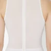 El vestido cónico blanco