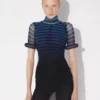 El vestido corto a rayas 3D El vestido corto a rayas 3D