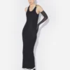 El vestido doble drapeado negro El vestido doble drapeado negro