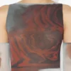El vestido largo rojo con estampado de rosas borrosas