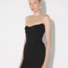El vestido largo tipo bustier El vestido largo tipo bustier