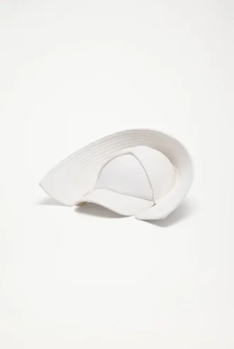 Gorra de marinero blanca