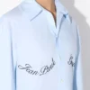 La camisa de vaqueros con estampado de Jean Paul Gaultier La camisa de vaqueros con estampado de Jean Paul Gaultier
