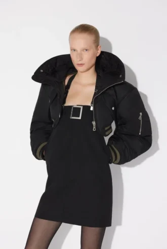 La chaqueta bomber corta acolchada