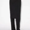 La falda-pantalón de traje con cordones La falda-pantalón de traje con cordones