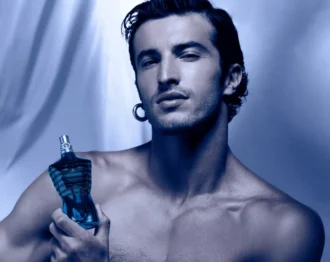 Le Male en azul