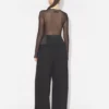 Pantalones de traje con detalle de body