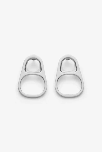 Pendientes con forma de anilla de lata en tono plateado