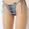 Reedición: el bikini de lunares blancos y negros Reedición: el bikini de lunares blancos y negros